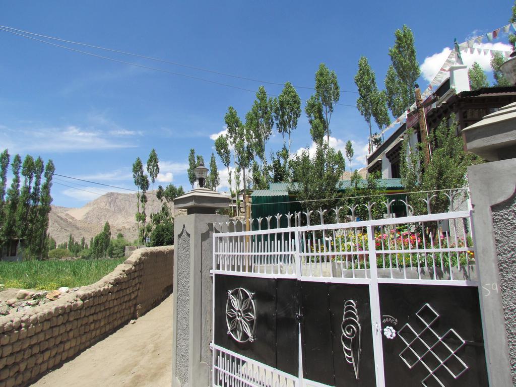 Ashoka Ladakh Hotel Leh Exterior photo