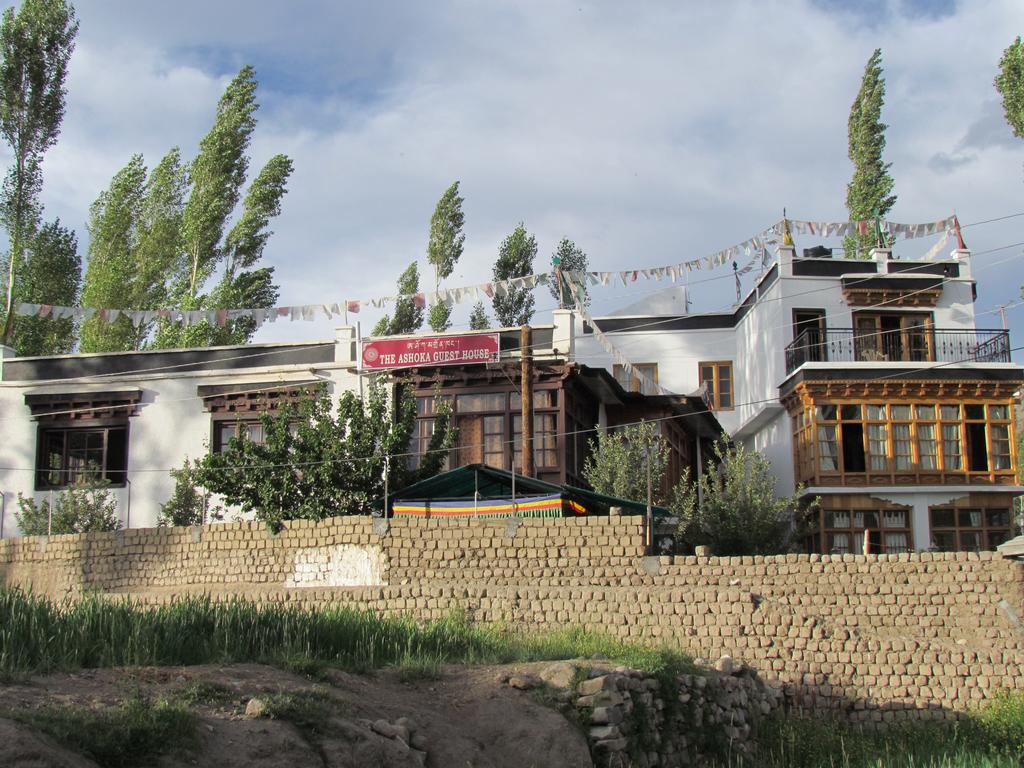 Ashoka Ladakh Hotel Leh Exterior photo