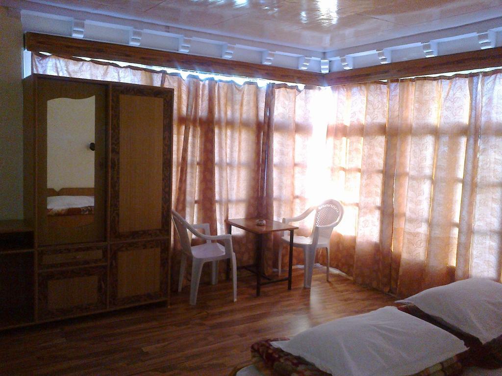 Ashoka Ladakh Hotel Leh Room photo