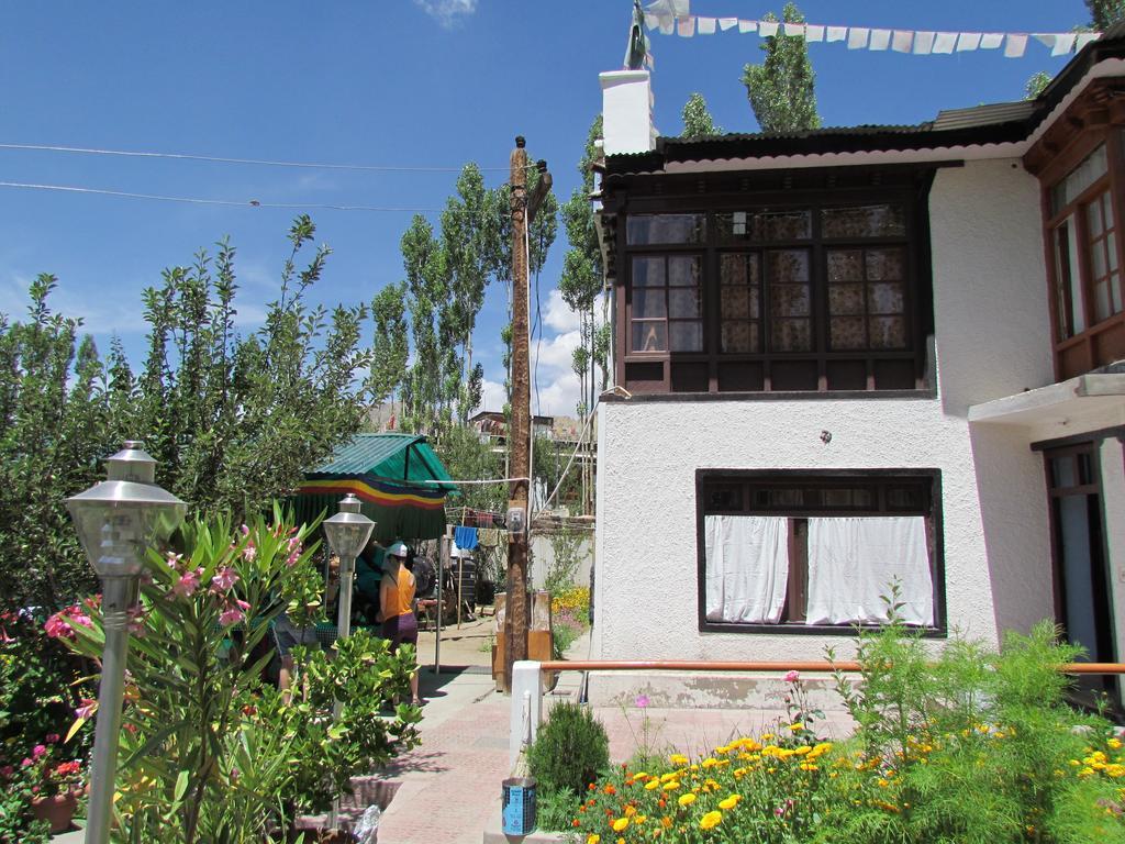 Ashoka Ladakh Hotel Leh Exterior photo