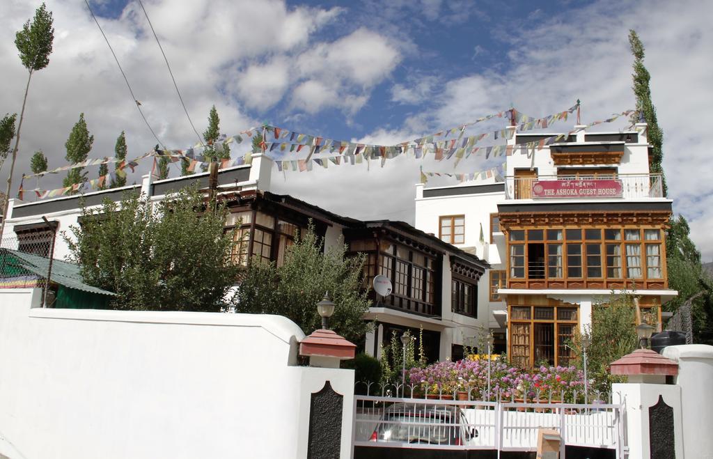 Ashoka Ladakh Hotel Leh Exterior photo