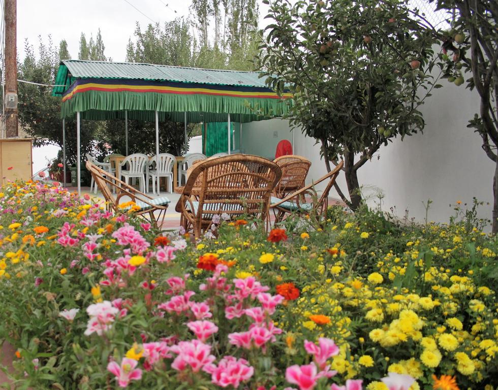 Ashoka Ladakh Hotel Leh Exterior photo